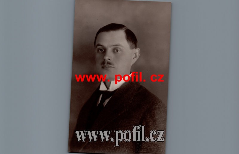 Zav��t okno