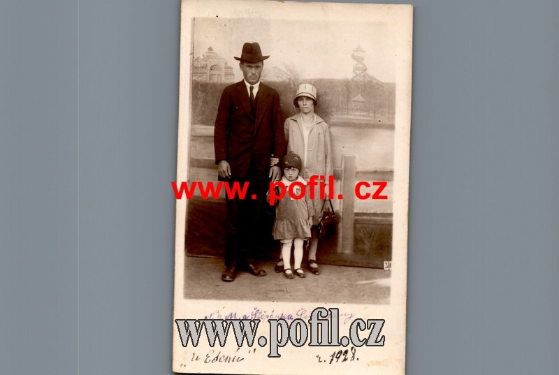 Zav��t okno