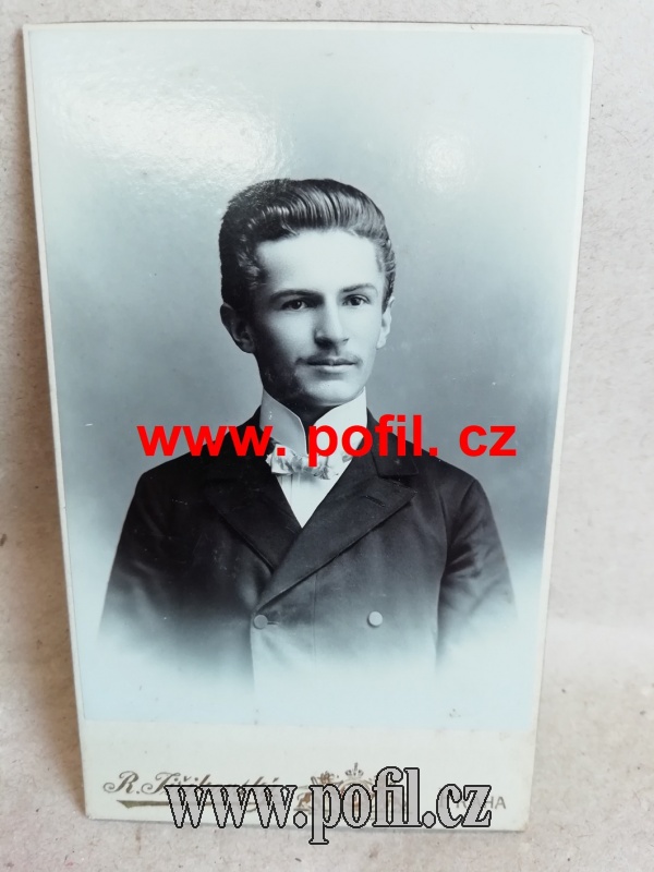 Zav��t okno